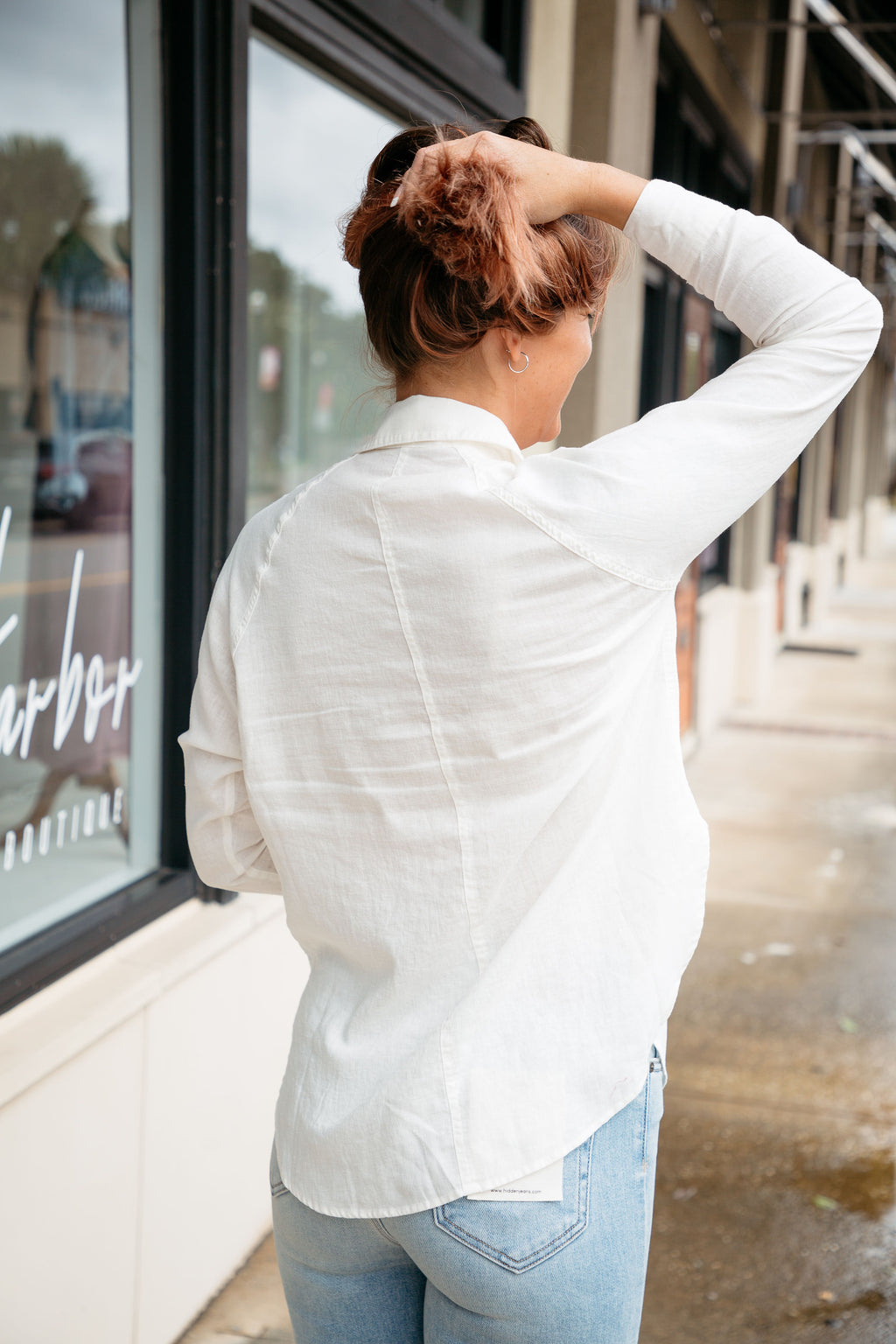 The Perfect Z Supply Linen Button Up